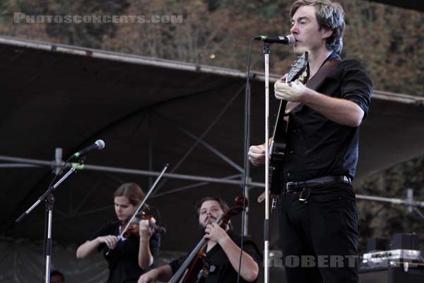 BILL CALLAHAN - 2009-08-28 - SAINT CLOUD - Domaine National - Scene de l'Industrie - 